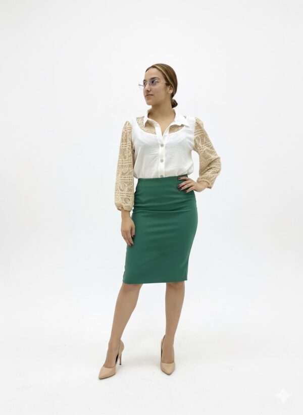 Blusa Camisera con Apliques