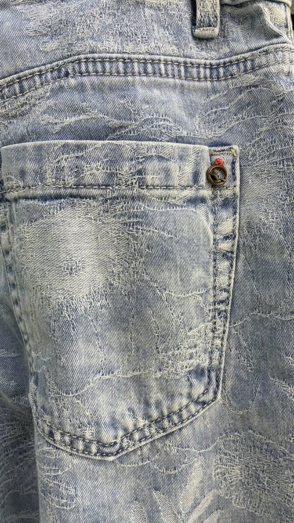 IMG_2615 Jean Straight Ushuaia Floral – Denim Celeste Ácido